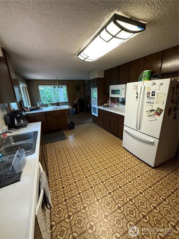5645 Lento Place SE, Olympia, WA 98513