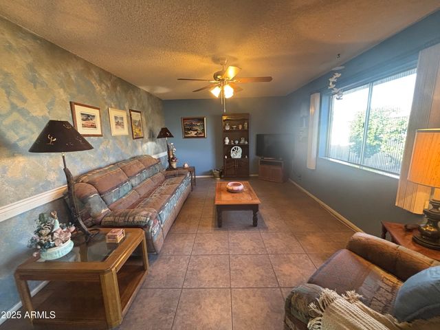 4740 E ENID Avenue, Mesa, AZ 85206