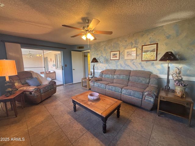 4740 E ENID Avenue, Mesa, AZ 85206