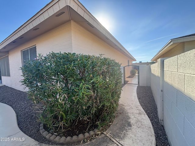 4740 E ENID Avenue, Mesa, AZ 85206
