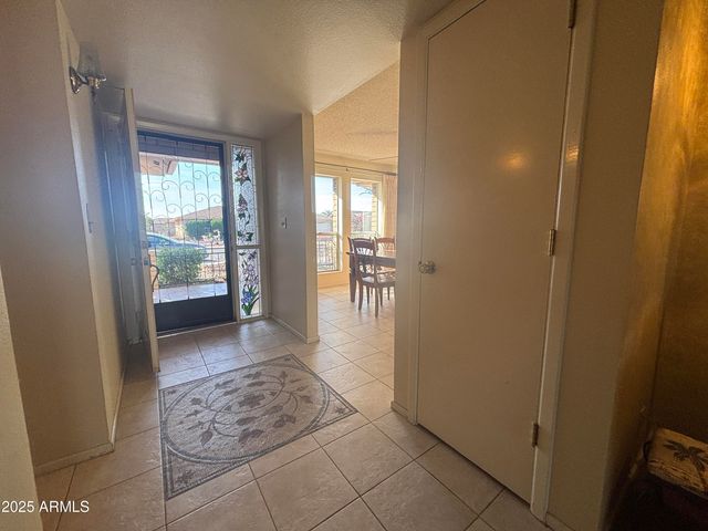 4740 E ENID Avenue, Mesa, AZ 85206