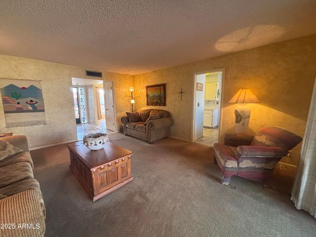 4740 E ENID Avenue, Mesa, AZ 85206