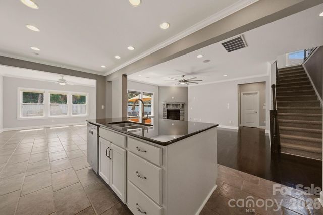 125 Paradise Hills Circle, Mooresville, NC 28115