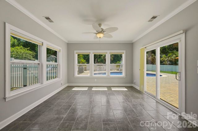 125 Paradise Hills Circle, Mooresville, NC 28115