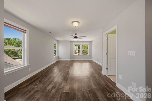 125 Paradise Hills Circle, Mooresville, NC 28115