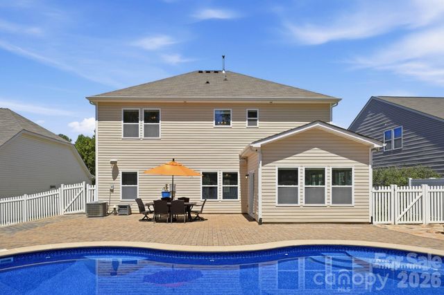125 Paradise Hills Circle, Mooresville, NC 28115