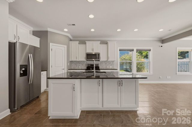 125 Paradise Hills Circle, Mooresville, NC 28115