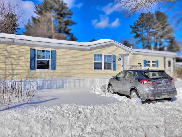 2 Darlene Lane, Litchfield, NH 03052