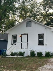 285 Recreation Avenue, Rockaway Beach, MO 65740