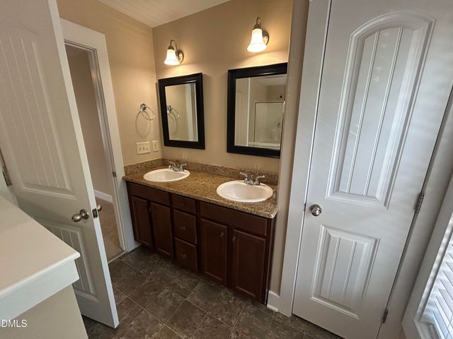 3827 Glenhaven Road, Raleigh, NC 27606