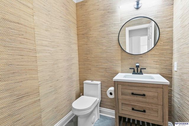 6026 Country Club Oaks Place, Omaha, NE 68152