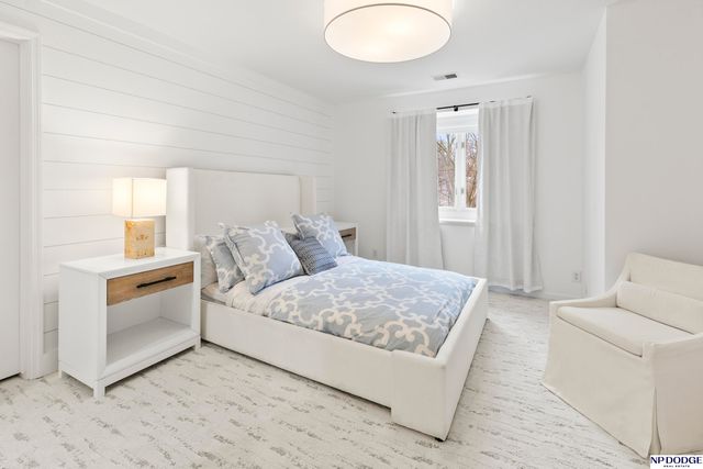 6026 Country Club Oaks Place, Omaha, NE 68152