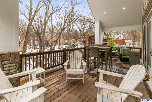 6026 Country Club Oaks Place, Omaha, NE 68152