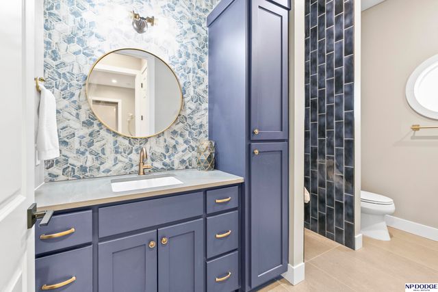 6026 Country Club Oaks Place, Omaha, NE 68152