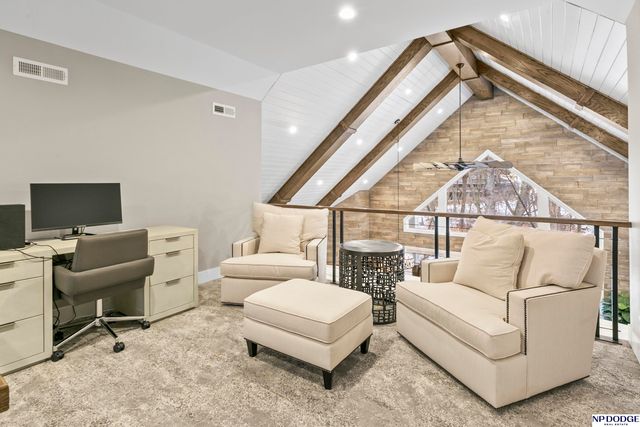 6026 Country Club Oaks Place, Omaha, NE 68152