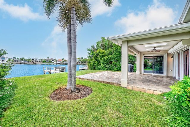 513 HARBOR DRIVE N, Indian Rocks Beach, FL 33785