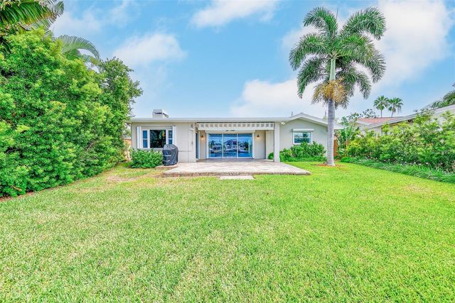 513 HARBOR DRIVE N, Indian Rocks Beach, FL 33785