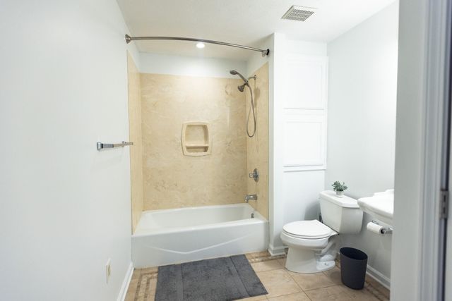 500 Laketower Drive 8, Lexington, KY 40502