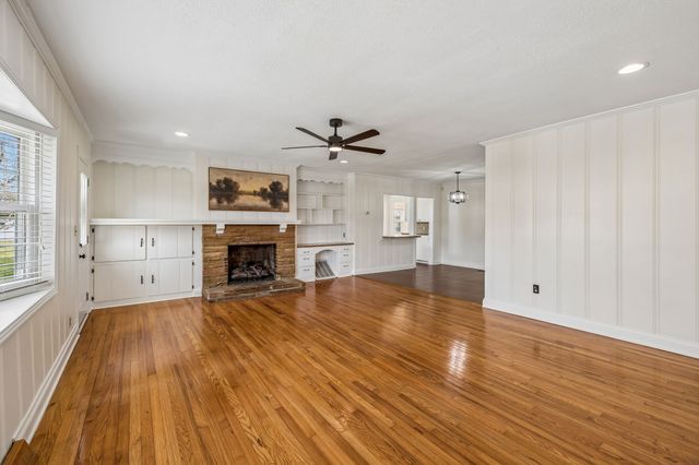 225 Jackson Ave, Carthage, TN 37030