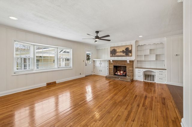 225 Jackson Ave, Carthage, TN 37030