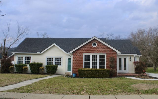 225 Jackson Ave, Carthage, TN 37030