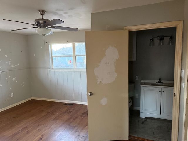 1111 E North Street, Benton, AR 72015