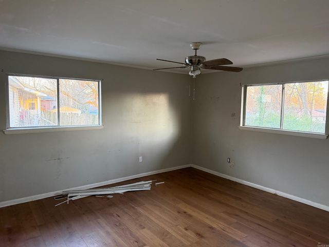 1111 E North Street, Benton, AR 72015