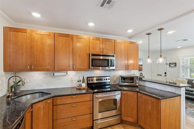 719 WARWICK PLACE, Orlando, FL 32803