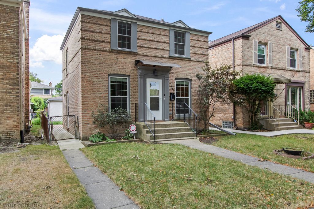 1720 Leland Avenue, Evanston, IL 60201 — photo 2