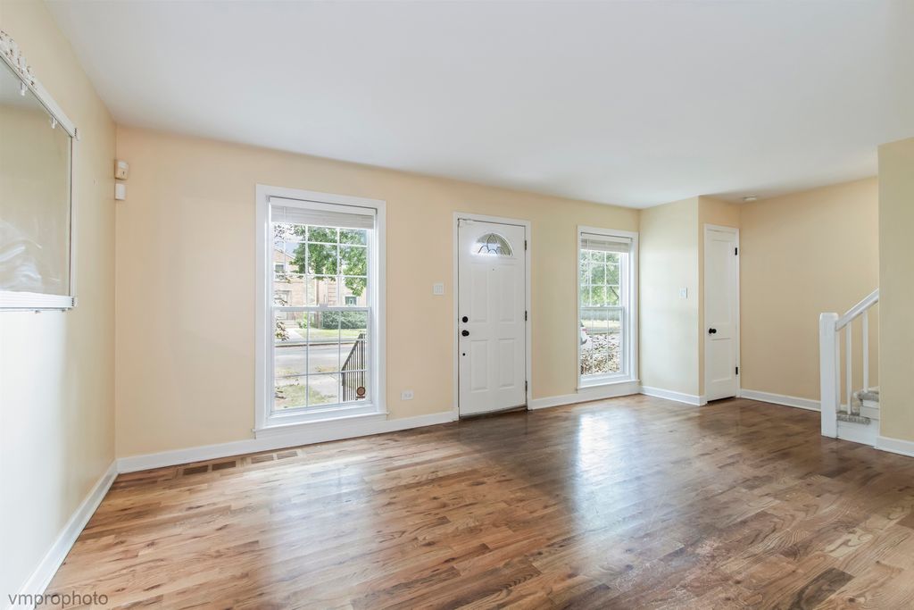 1720 Leland Avenue, Evanston, IL 60201 — photo 3