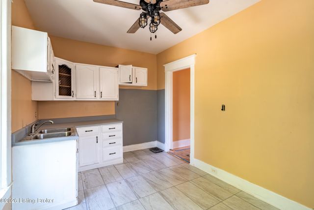 670 S 38th St, Louisville, KY 40211