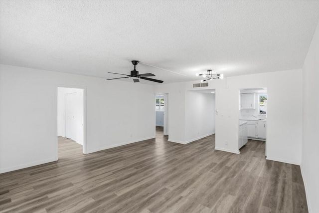 4161 NW 26th St 105, Lauderhill, FL 33313