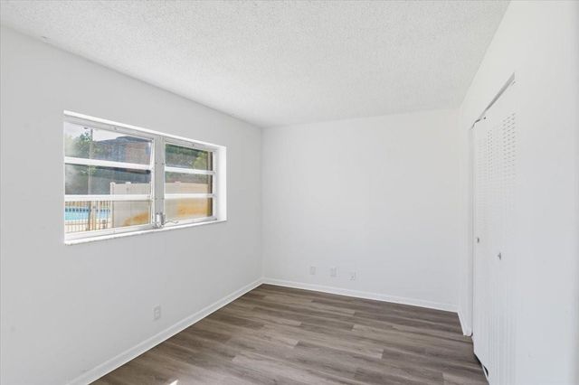 4161 NW 26th St 105, Lauderhill, FL 33313