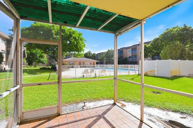 4161 NW 26th St 105, Lauderhill, FL 33313