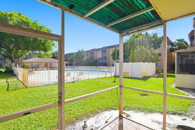 4161 NW 26th St 105, Lauderhill, FL 33313