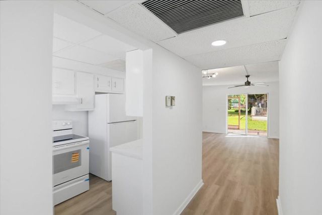 4161 NW 26th St 105, Lauderhill, FL 33313