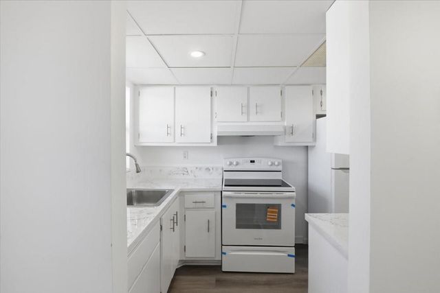 4161 NW 26th St 105, Lauderhill, FL 33313