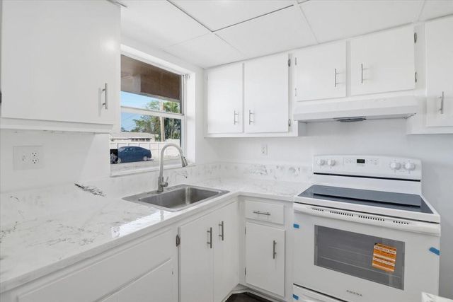 4161 NW 26th St 105, Lauderhill, FL 33313