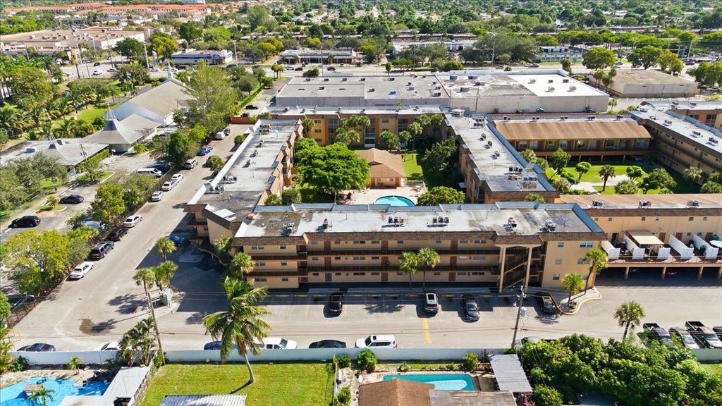 4161 NW 26th St 105, Lauderhill, FL 33313