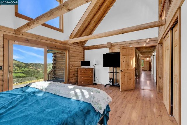 530 Leon Way, Clayton, CA 94517