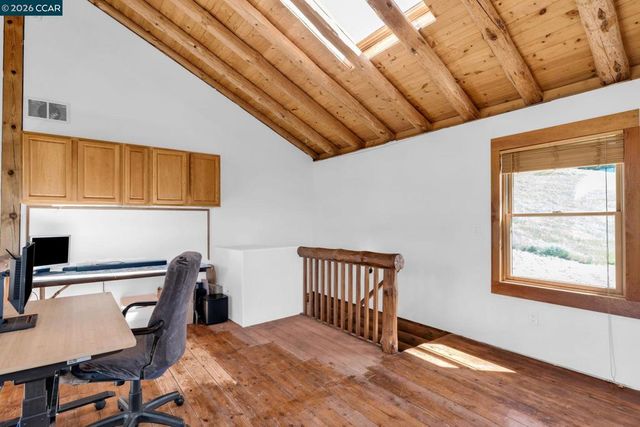 530 Leon Way, Clayton, CA 94517