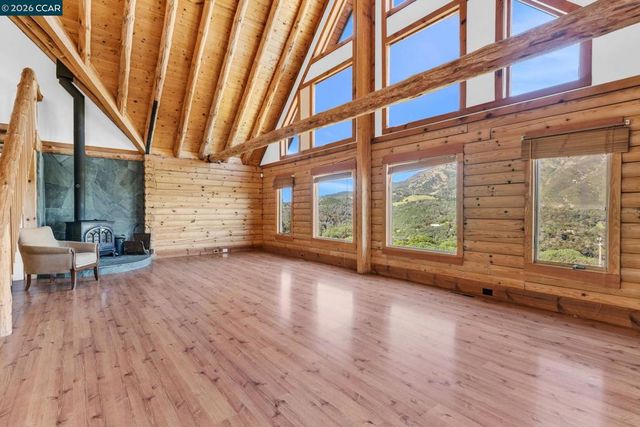 530 Leon Way, Clayton, CA 94517