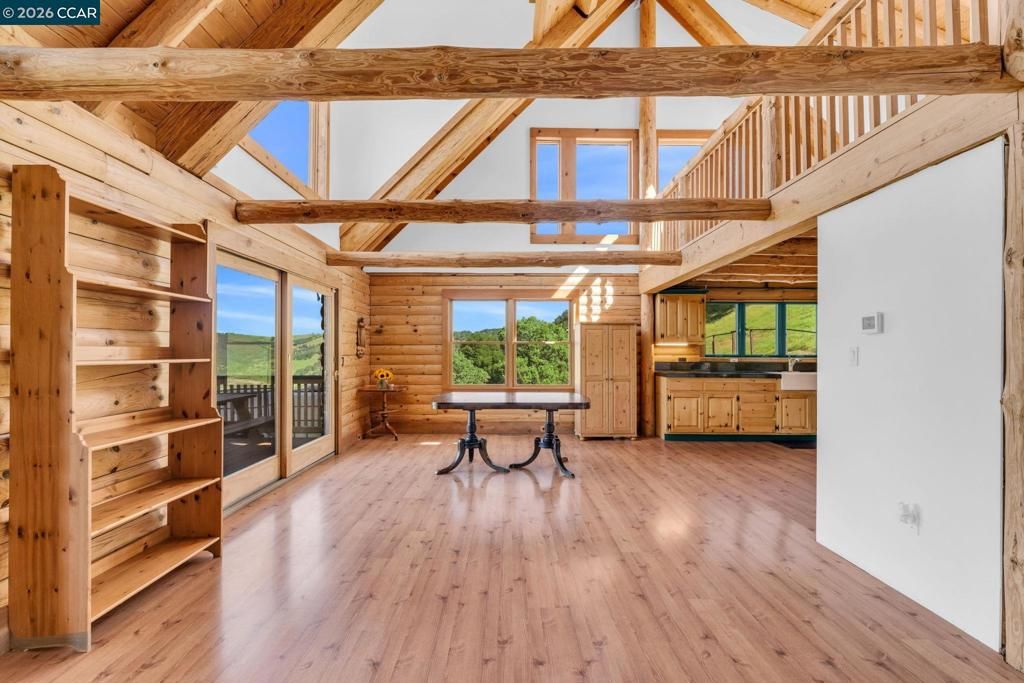 Image 14 of property listing at 530 Leon Way, Clayton, CA 94517