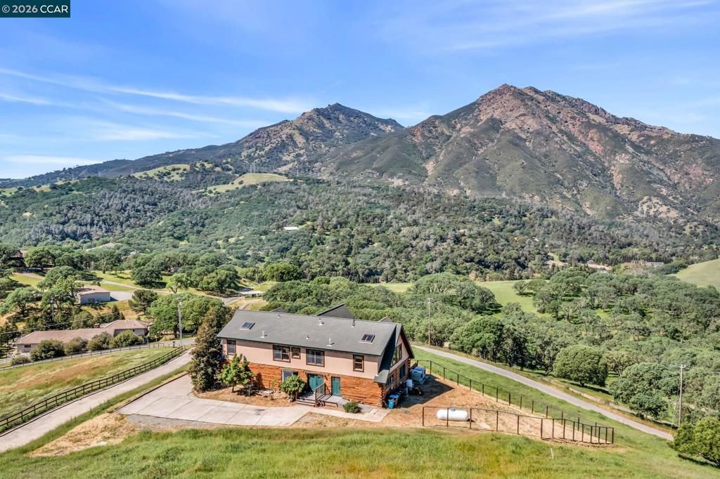 Image 49 of property listing at 530 Leon Way, Clayton, CA 94517