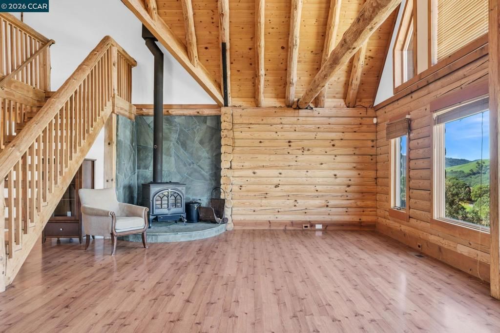 Image 8 of property listing at 530 Leon Way, Clayton, CA 94517