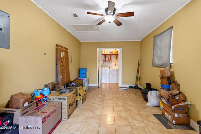 2625 Beachview Drive, Ocean Springs, MS 39564