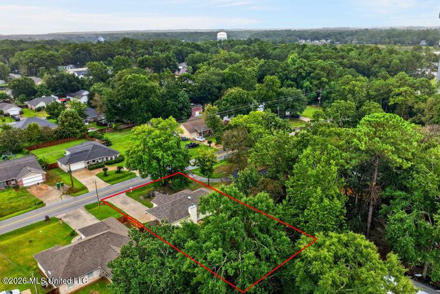 2625 Beachview Drive, Ocean Springs, MS 39564
