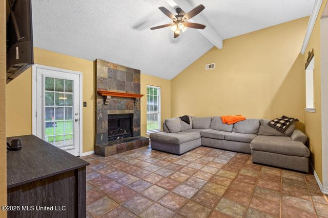 2625 Beachview Drive, Ocean Springs, MS 39564