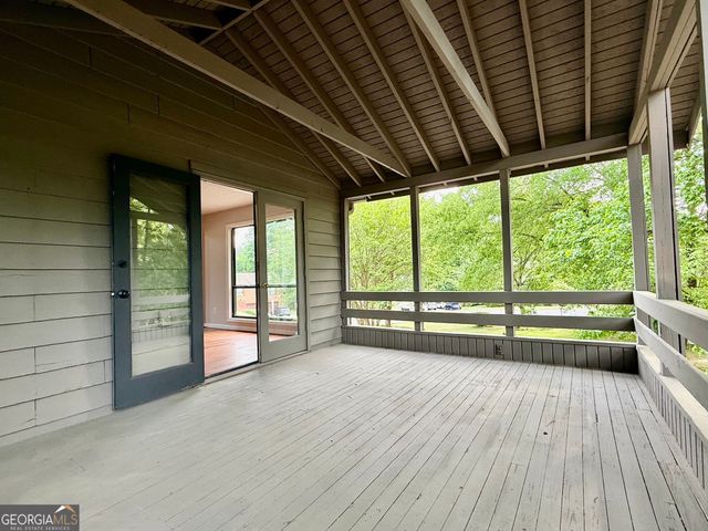 2592 Deerfield Circle SW, Marietta, GA 30064