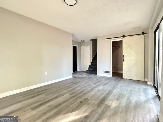 2592 Deerfield Circle SW, Marietta, GA 30064